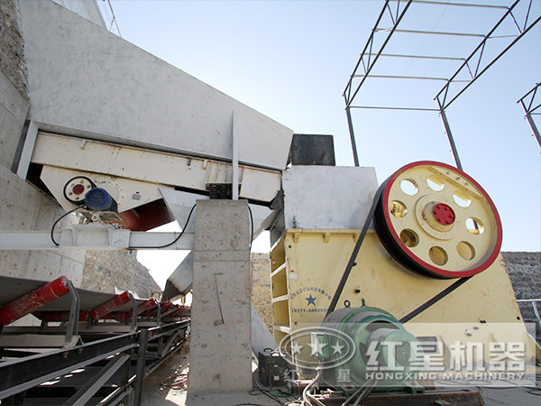 開采石場賺錢嗎？砂石設(shè)備如何選配更劃算？