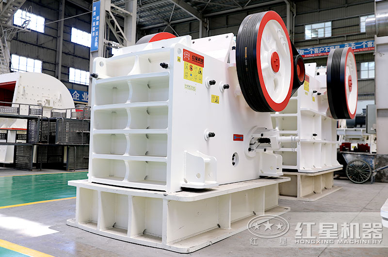 69鄂式破碎機規(guī)模中等，價格便宜合理