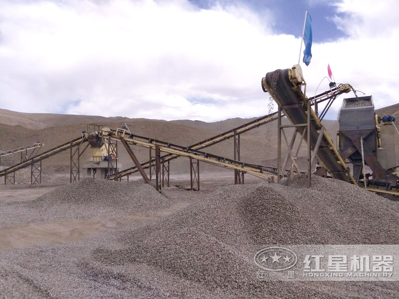 PF1007反擊式破碎機(jī)現(xiàn)場，出料粒形好