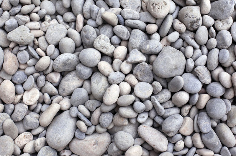 我國卵石資源豐富，破碎成砂用途廣