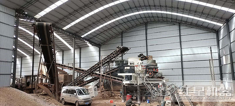 碎沙機(jī)設(shè)備多少錢一套，一天能生產(chǎn)多少？